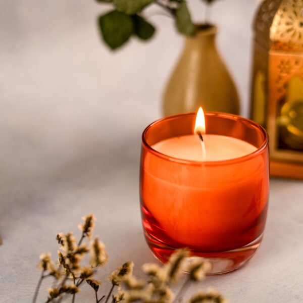 Vaibhyaa Orange Crystal Jar Candle - Zesty Citrus Scent in a Vibrant Glass Jar - Image 2