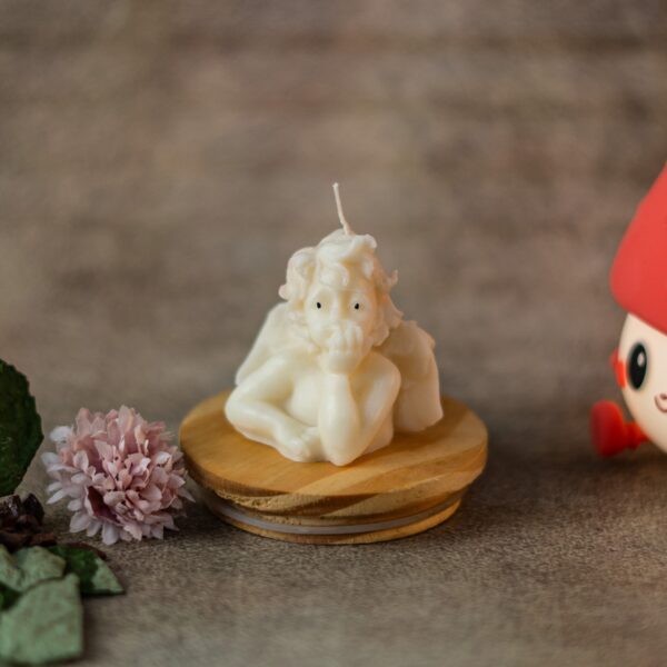 Vaibhyaa Christmas Angel Candle - Festive Scented Angel-Shaped Candle for Holiday Decor